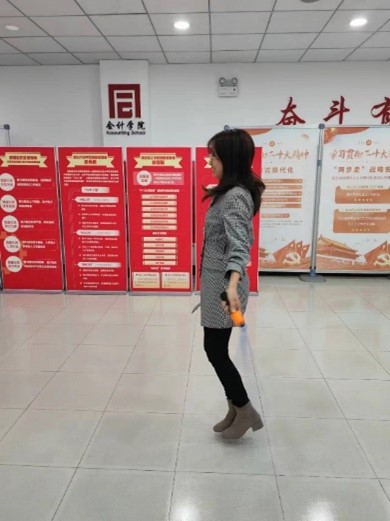 春季趣味运动会1.jpg